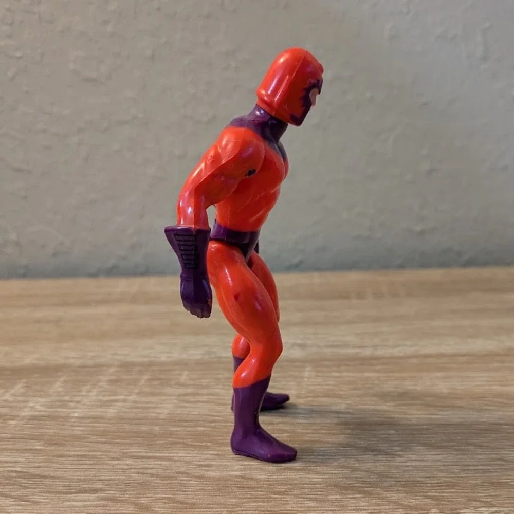 VTG 1984 Mattel Marvel Secret Wars Magneto Action Figure X-Men Mutant Hong Kong